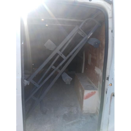 Attache ceinture centrale avant FORD TRANSIT 4 d’occasion