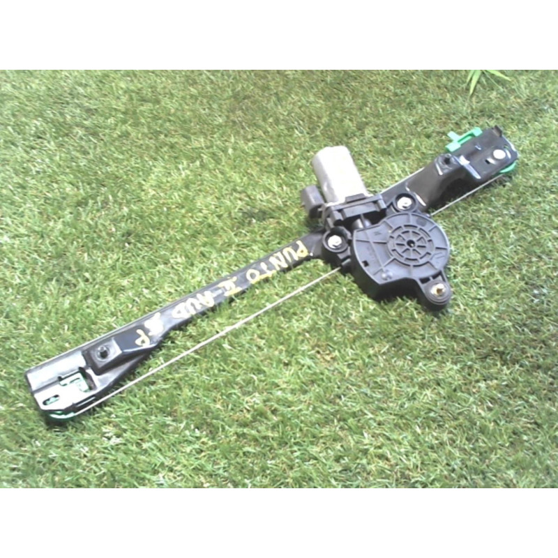 Leve vitre electrique avant droit FIAT PUNTO 2 PHASE 2 d’occasion