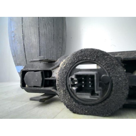 Platine feu arriere droit FORD FOCUS 1 BREAK d’occasion