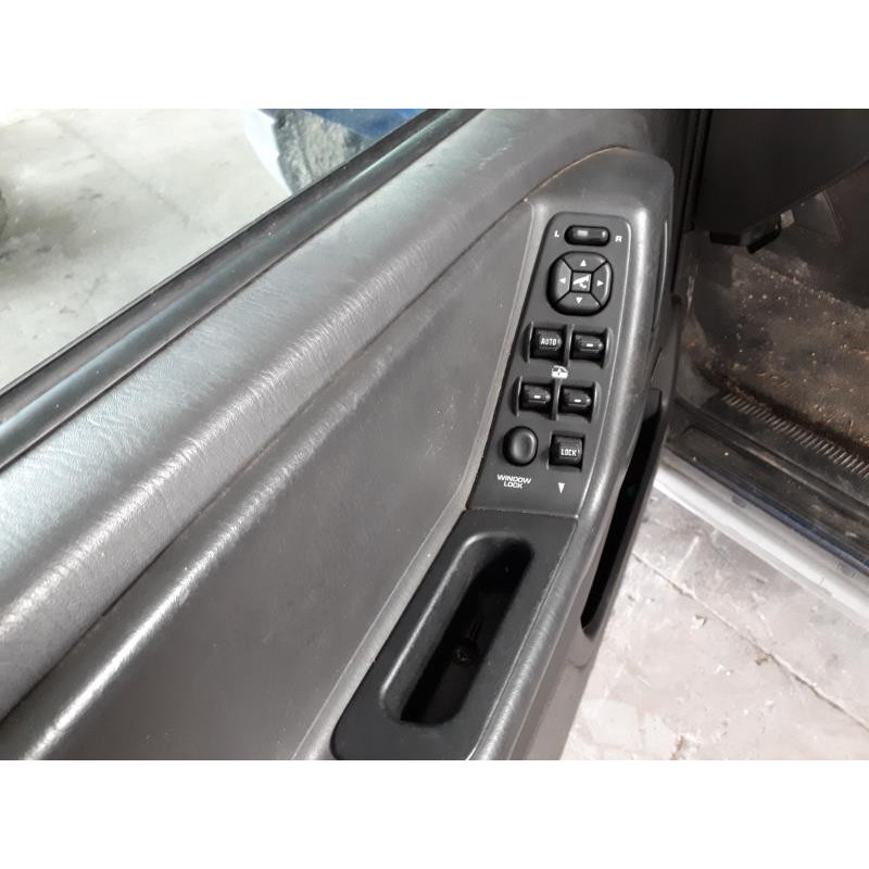 Poignee porte arriere gauche JEEP GRAND CHEROKEE 1 PHASE 2 d’occasion