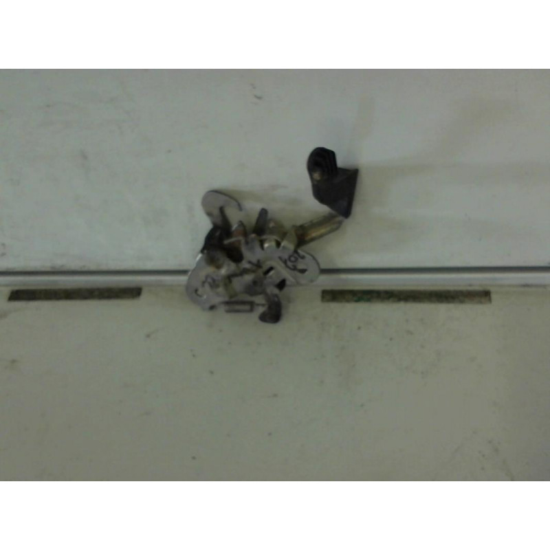 Serrure de capot PEUGEOT  d’occasion