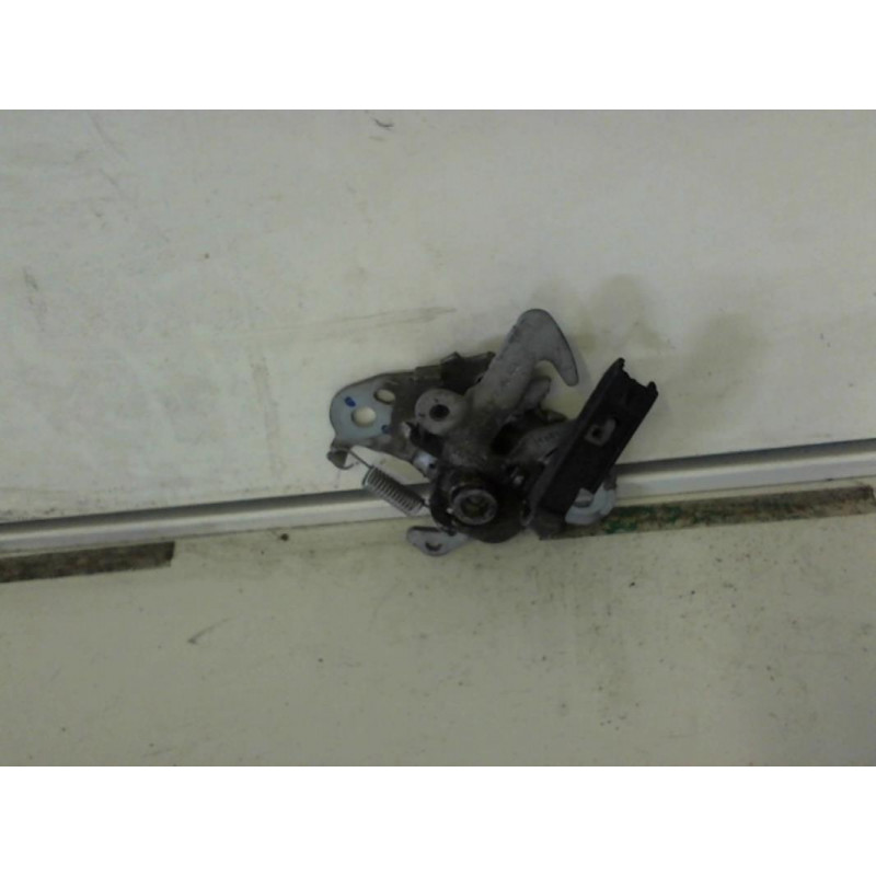 Serrure de capot PEUGEOT  d’occasion