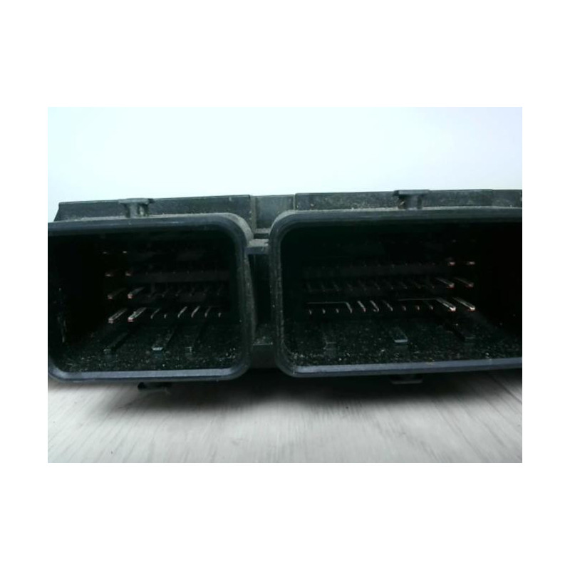 Calculateur RENAULT SCENIC 2 PHASE 1 d’occasion