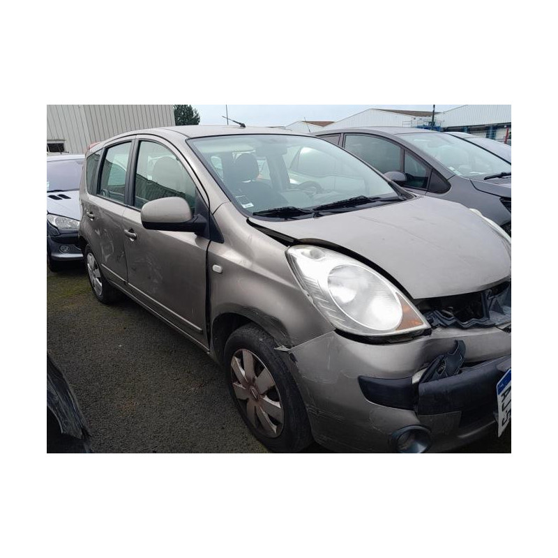 Vitre avant droit NISSAN NOTE 1 PHASE 1 d’occasion
