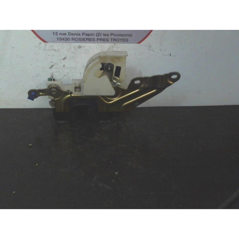 Serrure avant gauche OPEL CORSA (A) d’occasion
