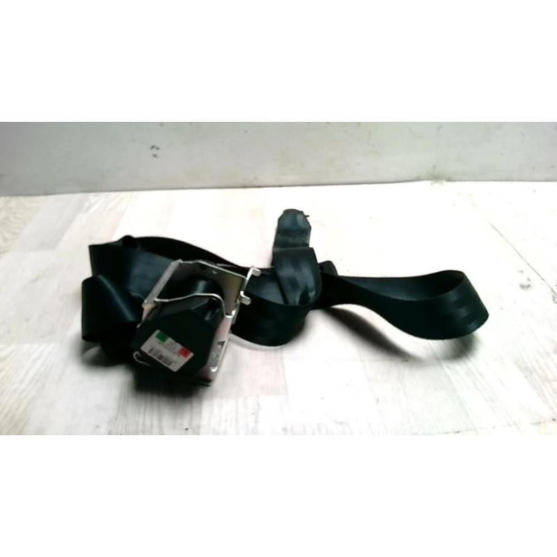 Ceinture arriere droit DACIA SANDERO 2 PHASE 1 d’occasion
