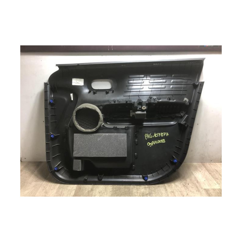 Panneau de porte avant gauche CITROEN C3 AIRCROSS PHASE 1 d’occasion