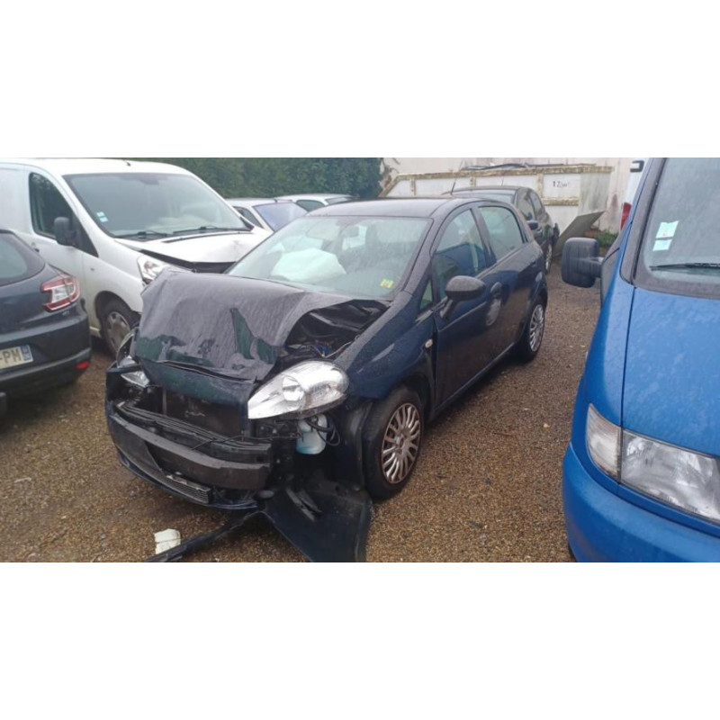 Feu arriere principal gauche (feux) FIAT GRANDE PUNTO d’occasion