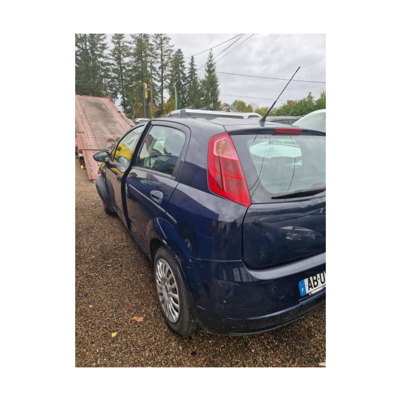 Feu arriere principal gauche (feux) FIAT GRANDE PUNTO d’occasion