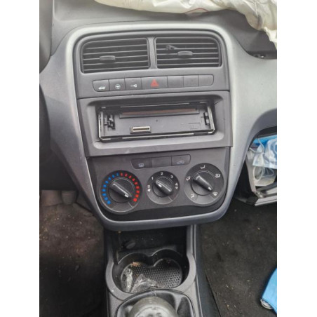 Feu arriere principal droit (feux) FIAT GRANDE PUNTO d’occasion