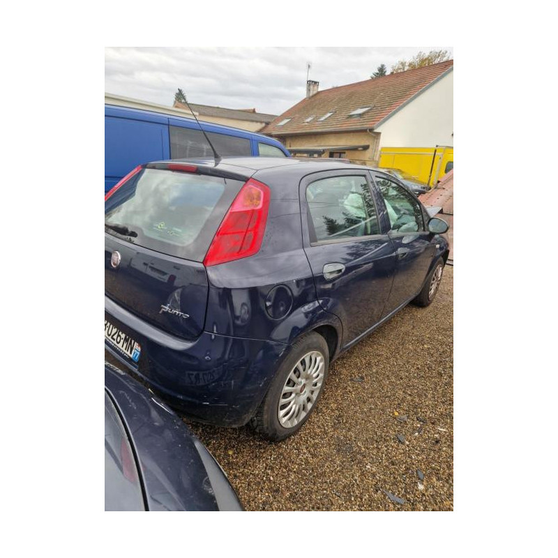 Feu arriere principal droit (feux) FIAT GRANDE PUNTO d’occasion