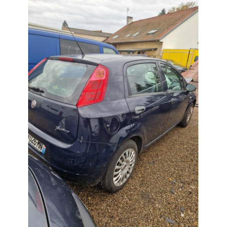 Feu arriere principal droit (feux) FIAT GRANDE PUNTO d’occasion