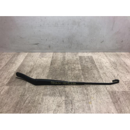 Bras essuie glace avant droit DACIA DUSTER 1 PHASE 2 d’occasion