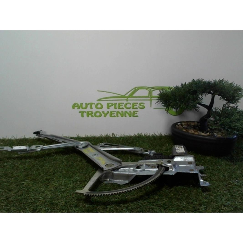 Leve vitre electrique avant gauche OPEL ZAFIRA A PHASE 1 d’occasion