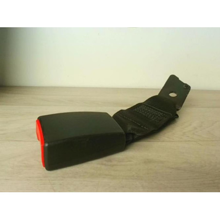 Attache ceinture arriere centrale BMW SERIE 5 E39 PHASE 2 d’occasion