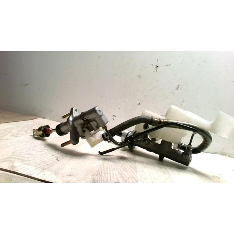 Maitre cylindre (freinage) TOYOTA COROLLA VERSO 1 d’occasion