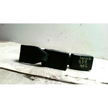 Attache ceinture arriere centrale DACIA SANDERO 2 PHASE 1 d’occasion