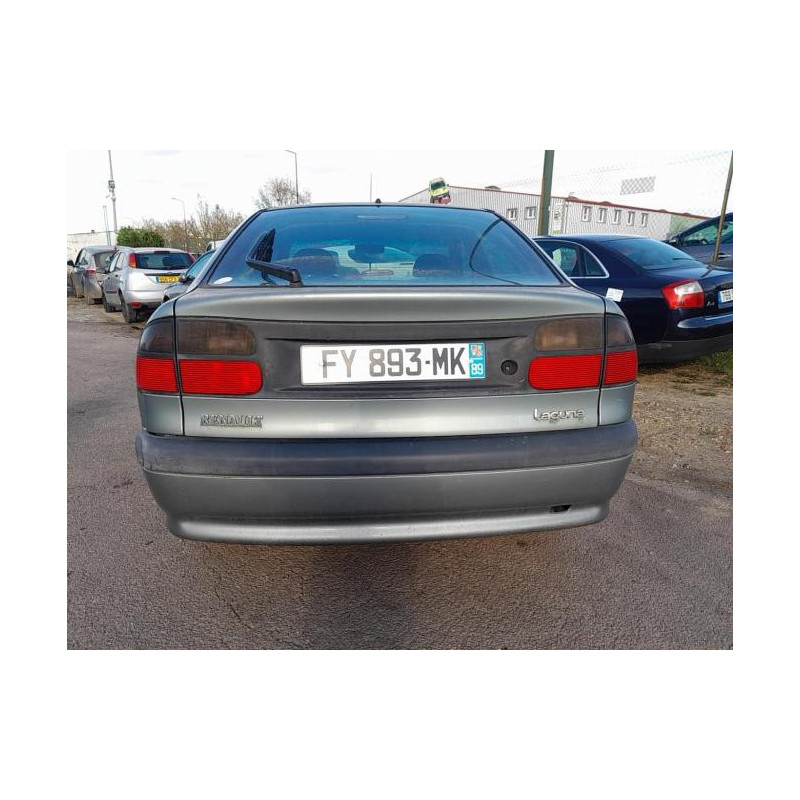 Pare choc avant RENAULT LAGUNA 1 PHASE 1 d’occasion