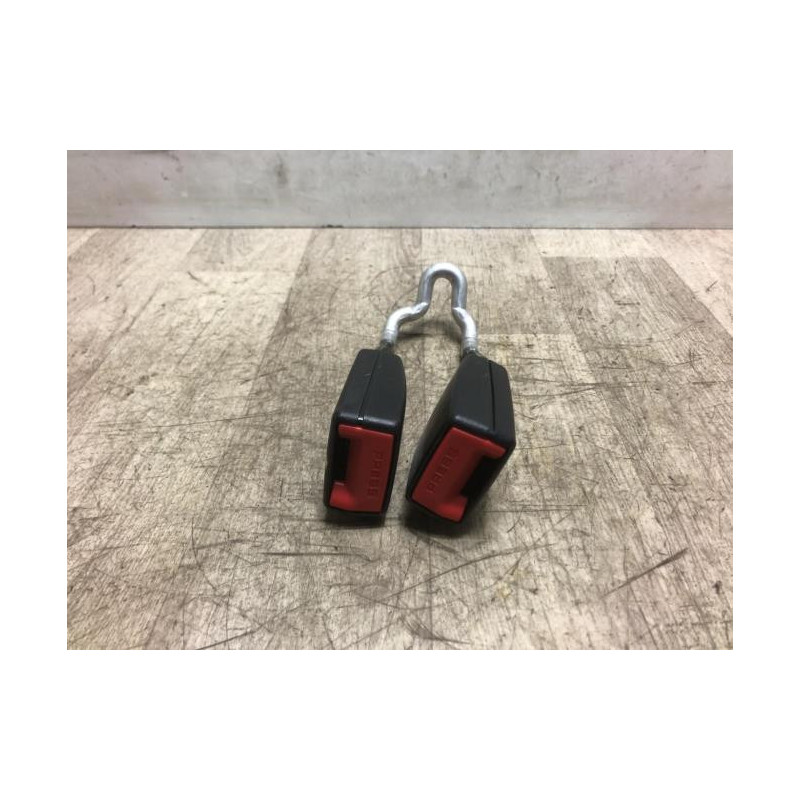Attache ceinture arriere gauche SKODA FABIA 2 PHASE 2 d’occasion