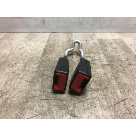 Attache ceinture arriere gauche SKODA FABIA 2 PHASE 2 d’occasion