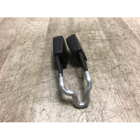 Attache ceinture arriere gauche SKODA FABIA 2 PHASE 2 d’occasion