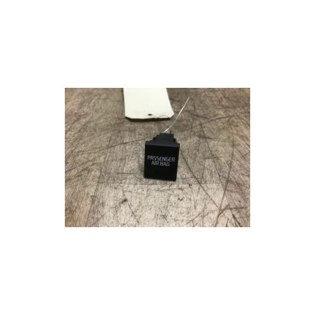 Bouton/Interrupteur SKODA FABIA 2 PHASE 2 d’occasion