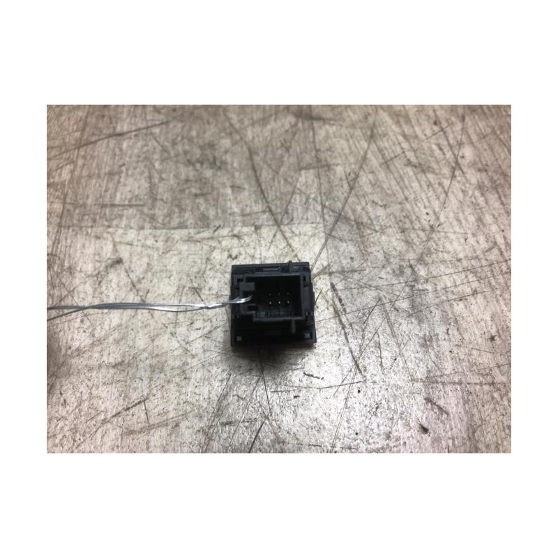 Bouton/Interrupteur SKODA FABIA 2 PHASE 2 d’occasion