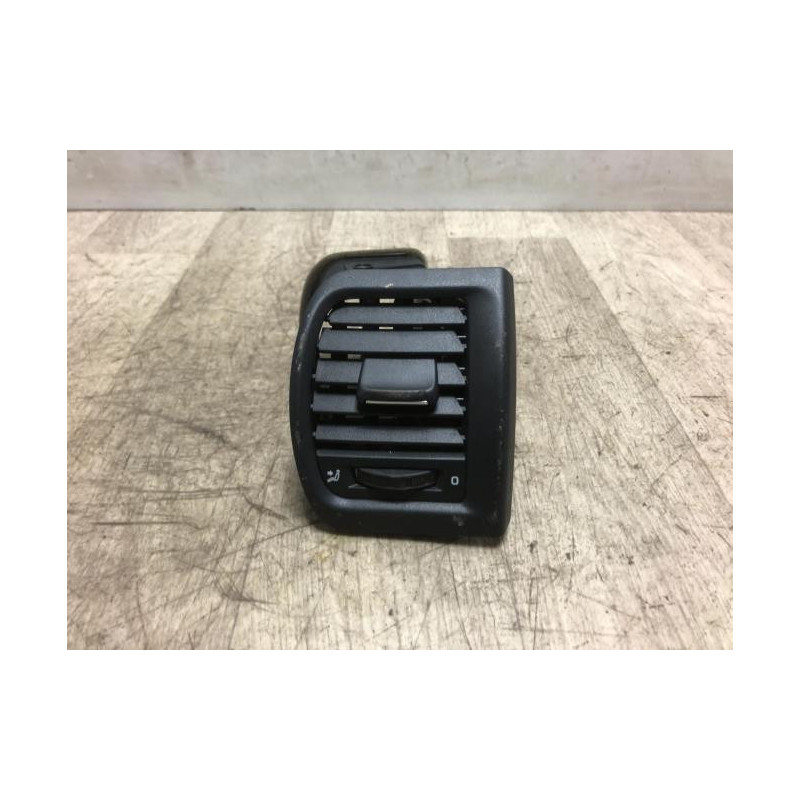 Aerateur tableau de bord avant droit SKODA FABIA 2 PHASE 2 d’occasion