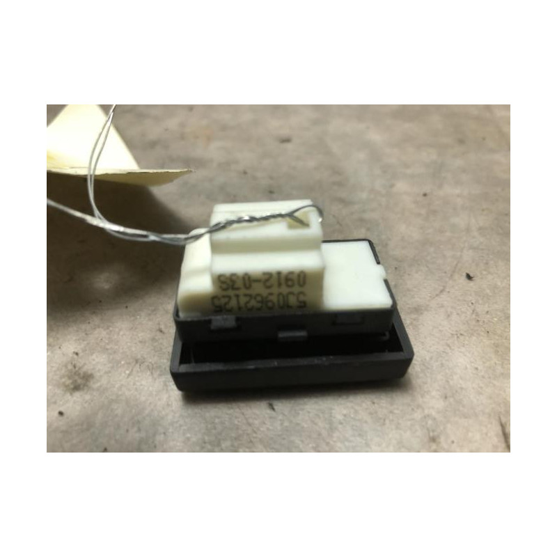 Bouton/Interrupteur SKODA FABIA 2 PHASE 2 d’occasion