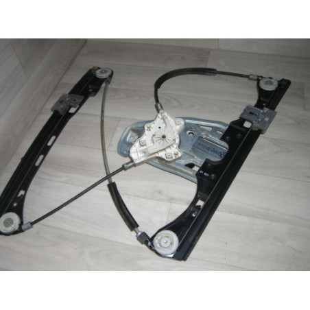 Leve vitre electrique avant gauche MERCEDES CLASSE C 203 PHASE 1 d’occasion