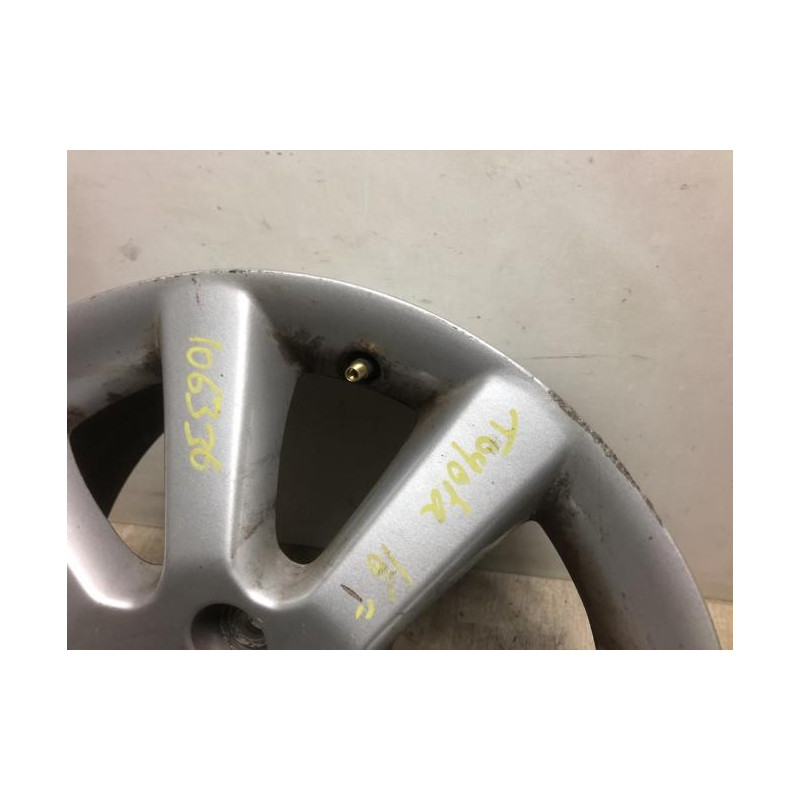 Jante TOYOTA AVENSIS 2 PHASE 1 d’occasion