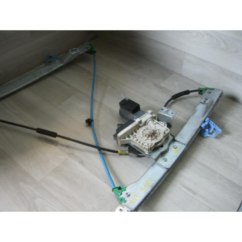 Leve vitre electrique avant droit CITROEN C2 PHASE 1 d’occasion