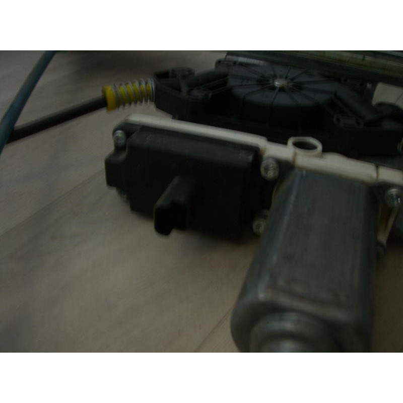 Leve vitre electrique avant droit CITROEN C2 PHASE 1 d’occasion