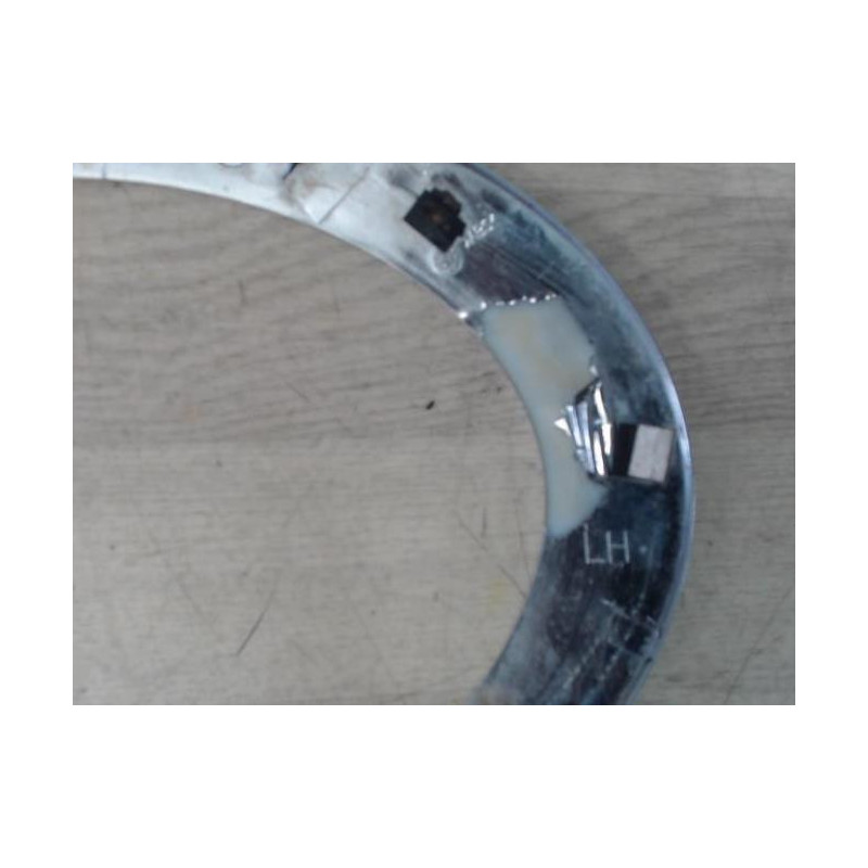 Enjoliveur de phare gauche MINI MINI 1 R50/R53 PHASE 1 d’occasion