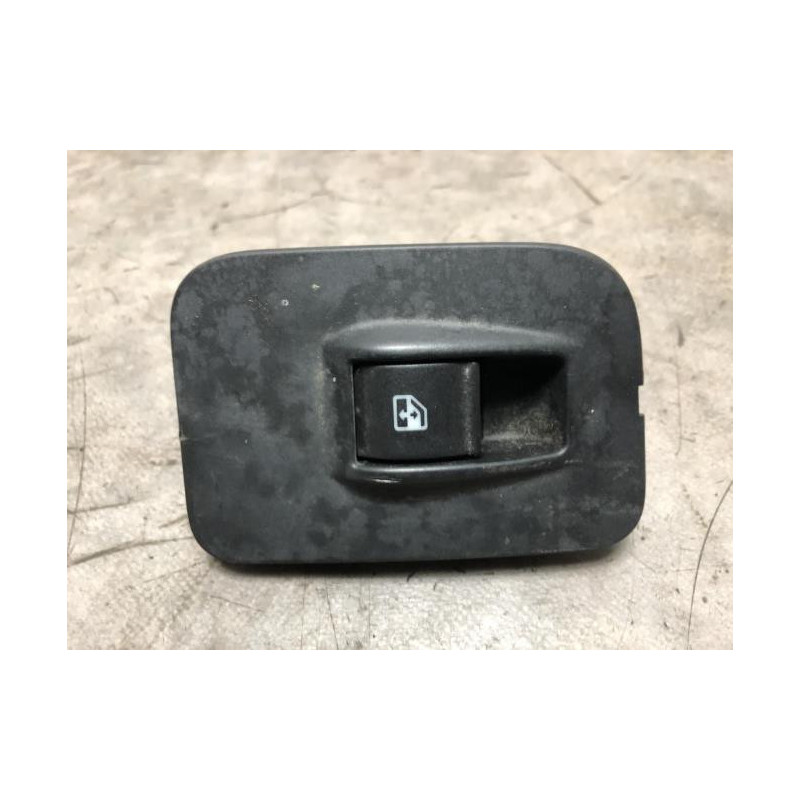Interrupteur de leve vitre avant droit CITROEN NEMO d’occasion