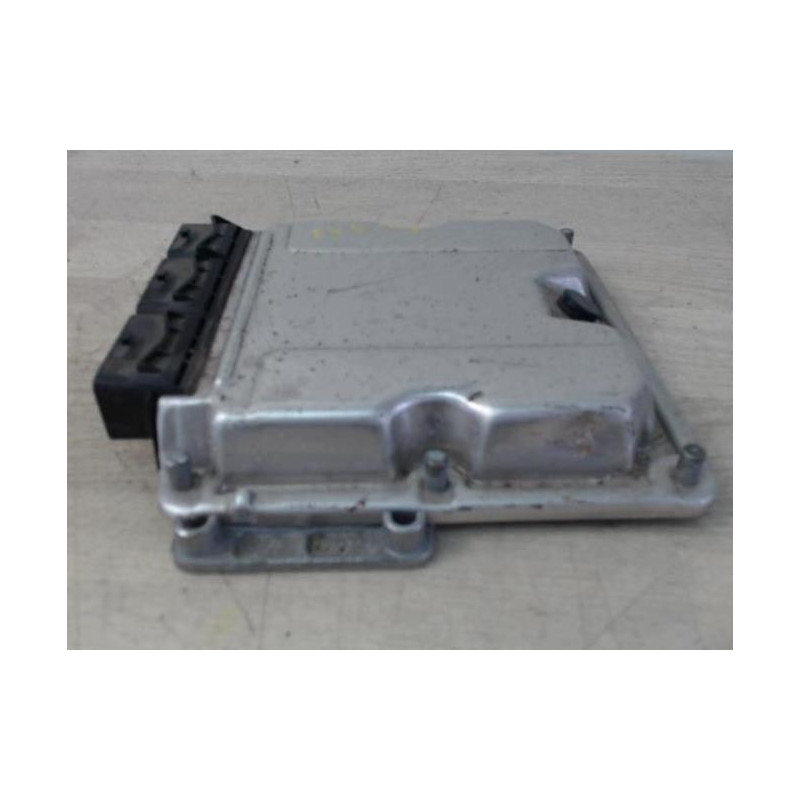 Calculateur moteur RENAULT VEL SATIS PHASE 1 d’occasion