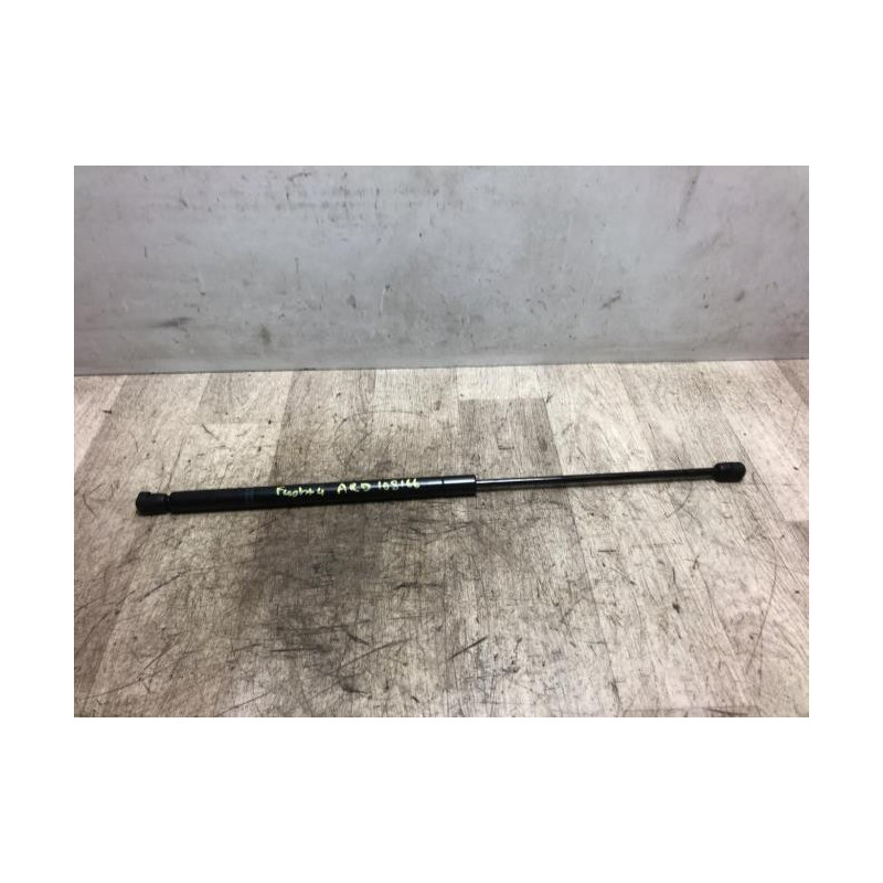 Verin de coffre droit FORD FIESTA 4 PHASE 2 d’occasion