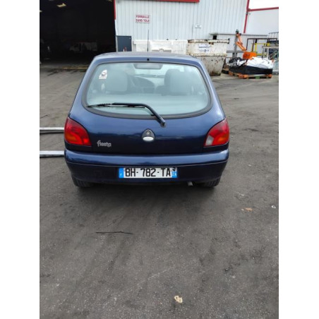 Platine feu arriere gauche FORD FIESTA 4 PHASE 2 d’occasion