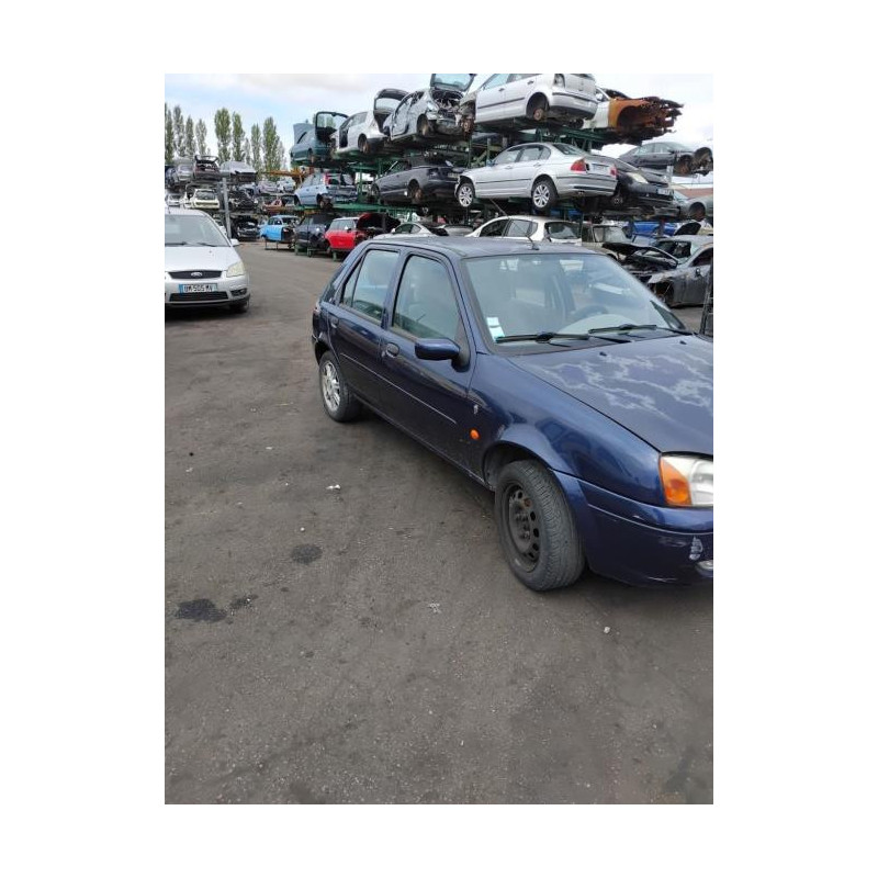 Platine feu arriere gauche FORD FIESTA 4 PHASE 2 d’occasion