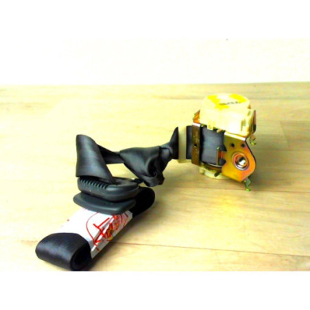 Ceinture arriere centrale RENAULT CLIO 3 PHASE 1 d’occasion