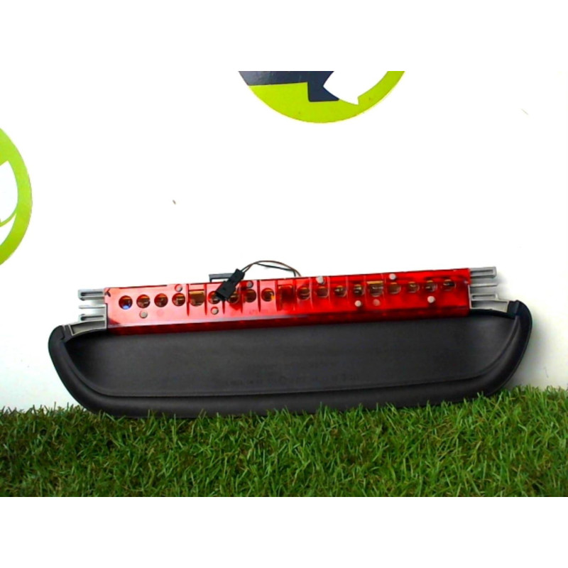 Feu arriere stop central BMW SERIE 3 E90 PHASE 1 d’occasion