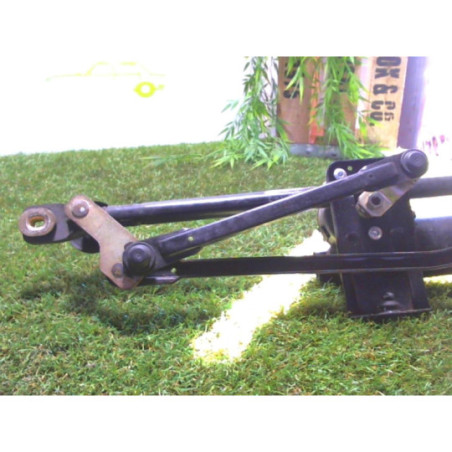 Moteur essuie glace avant HYUNDAI TUCSON 1 d’occasion