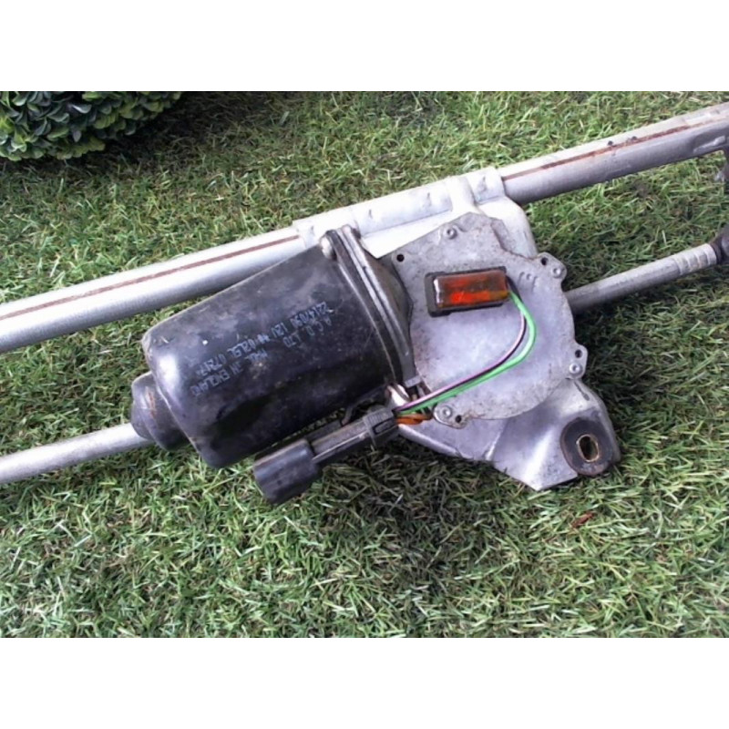 Moteur essuie glace avant OPEL TIGRA 1 COUPE d’occasion