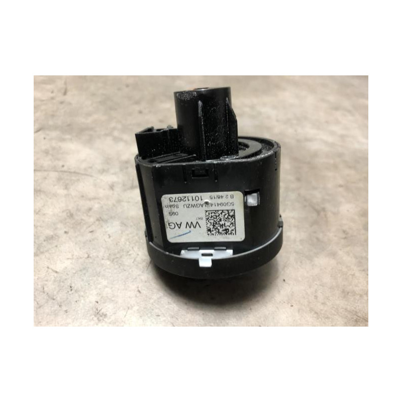 Commande de phare VOLKSWAGEN POLO 5 PHASE 2 d’occasion