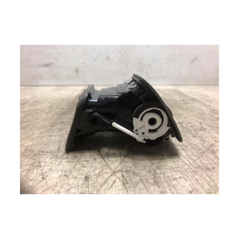 Aerateur tableau de bord avant droit VOLKSWAGEN POLO 5 PHASE 2 d’occasion