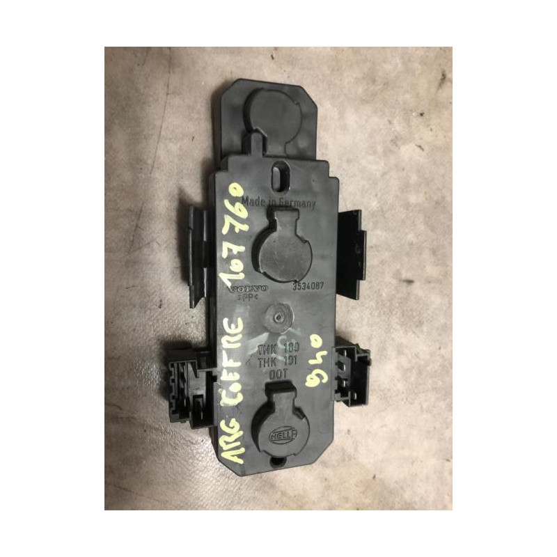 Platine feu arriere gauche VOLVO 940 d’occasion