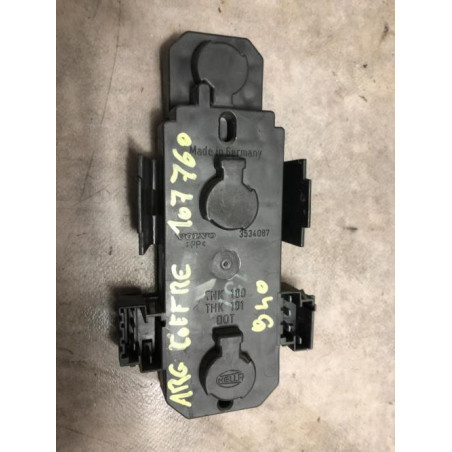 Platine feu arriere gauche VOLVO 940 d’occasion