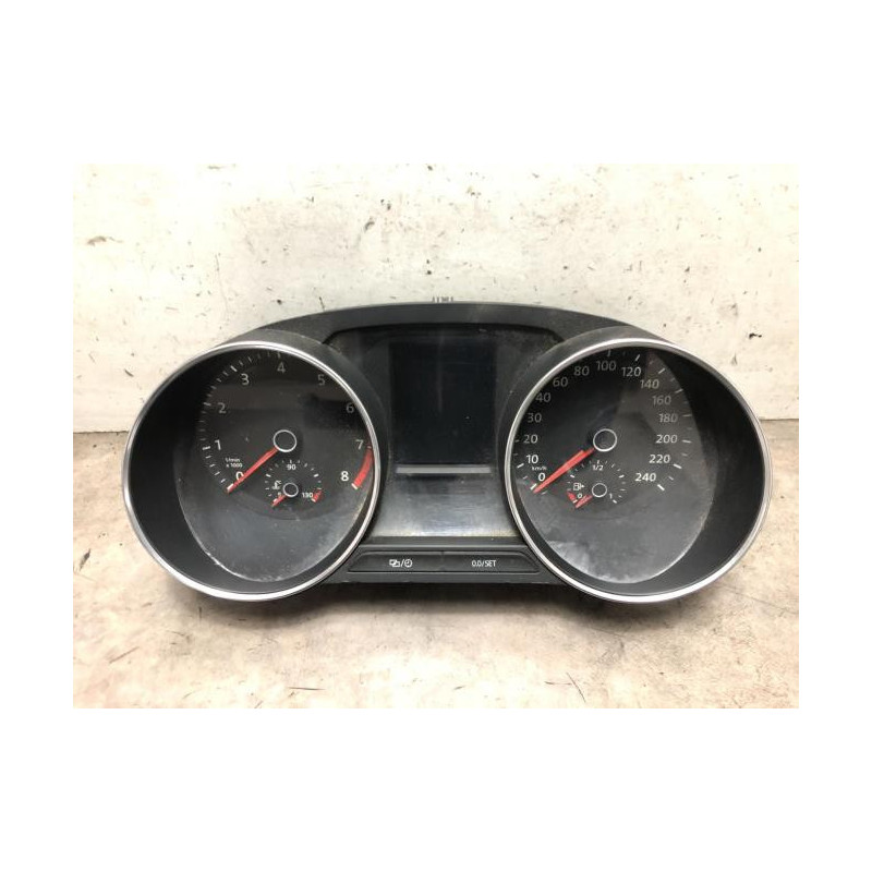 Compteur VOLKSWAGEN POLO 5 PHASE 2 d’occasion