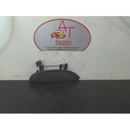 Poignee porte avant droit RENAULT CLIO II PHASE 1 d’occasion