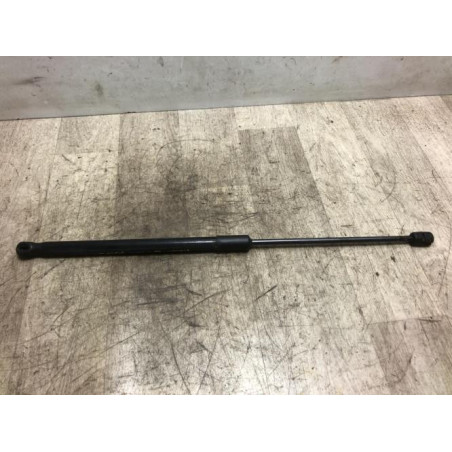Verin de coffre droit VOLKSWAGEN POLO 5 PHASE 2 d’occasion